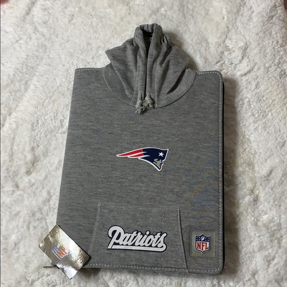 NWT NFL Team Patriots Notebook with Zipper around